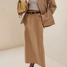 чёрный fa17018e-76f5-45e9-8473-ca9f33a17b1e