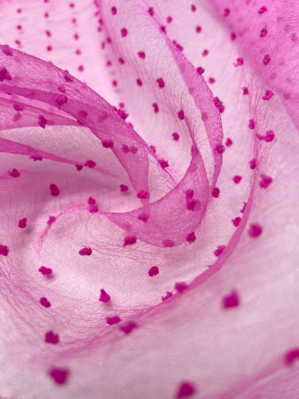 Розовый f97919c0-7126-4097-a08d-f33c836a9033