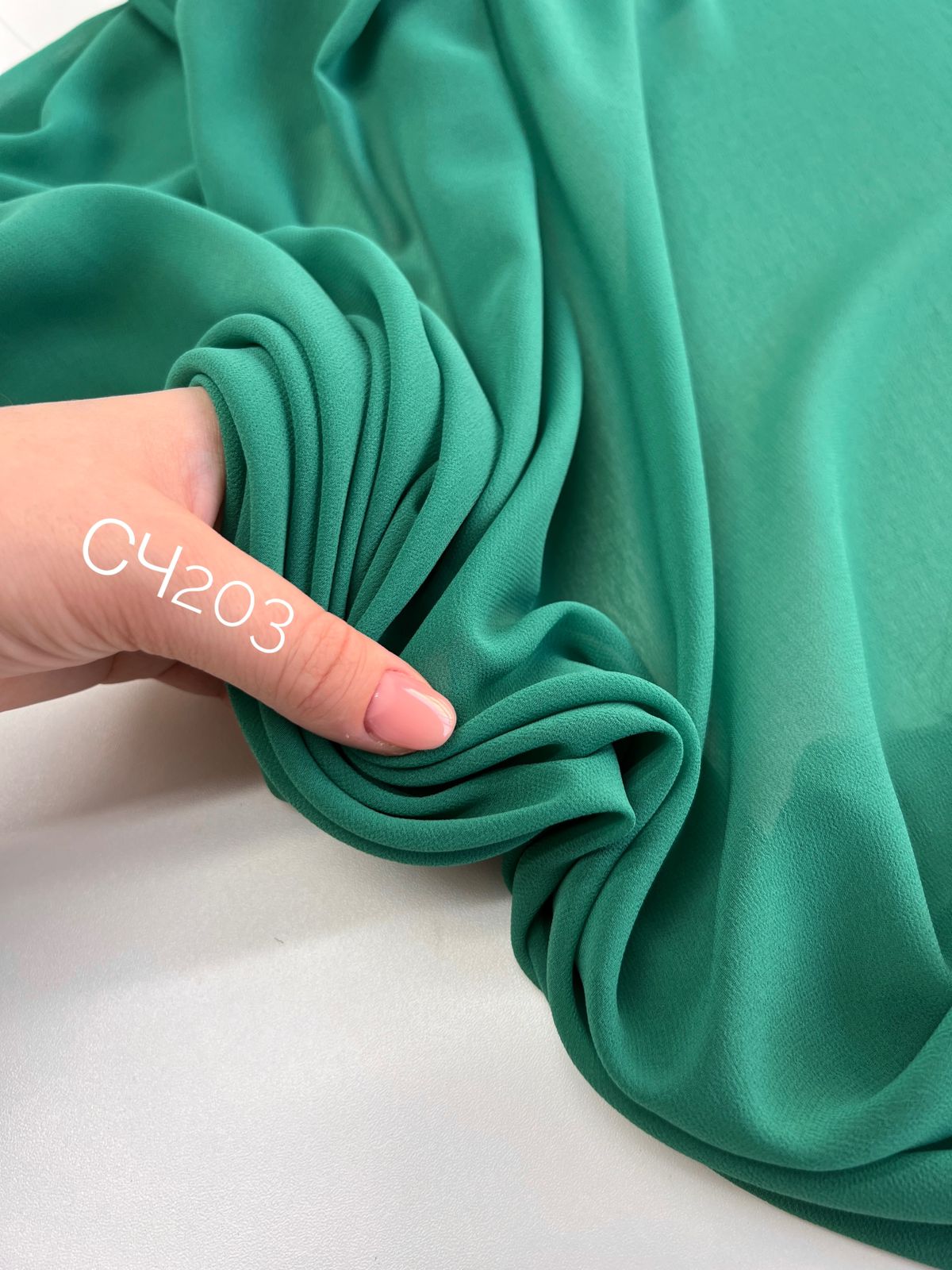 TOUCH COLOR whatsapp image 2025-11-20 at 14.57.041