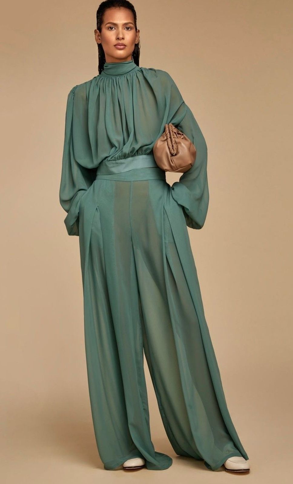 TOUCH COLOR whatsapp image 2025-11-20 at 14.57.04111