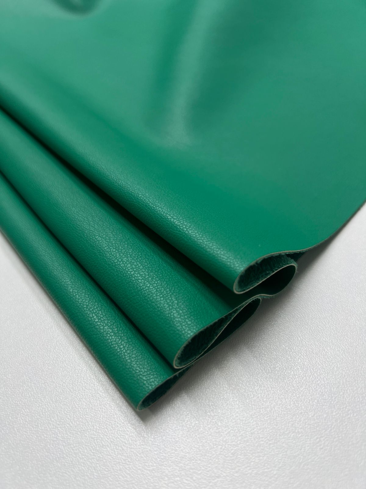 Серый whatsapp image 2025-11-17 at 17.03.341