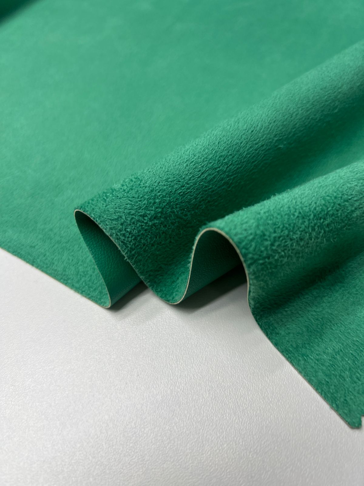 Серый whatsapp image 2025-11-17 at 17.03.3411