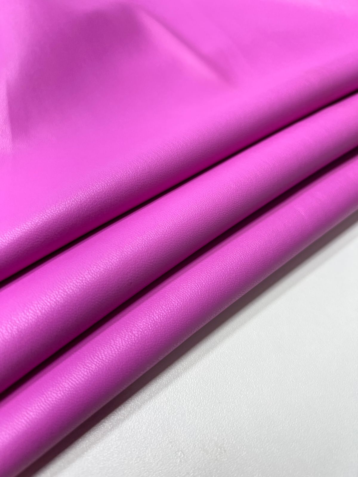 Серый whatsapp image 2025-11-27 at 11.20.39