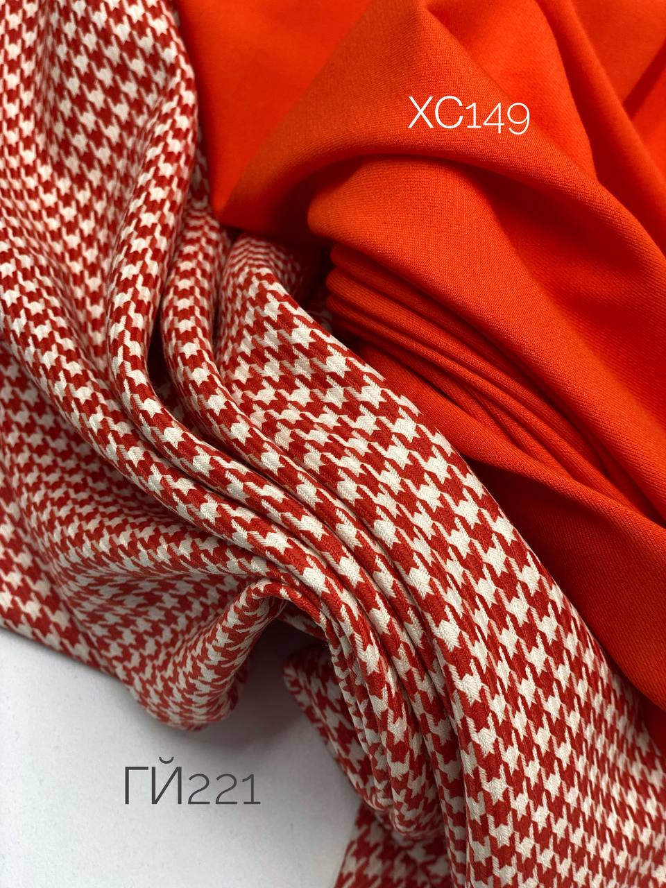 Чёрный /лапка photo_5454401105355197584_y
