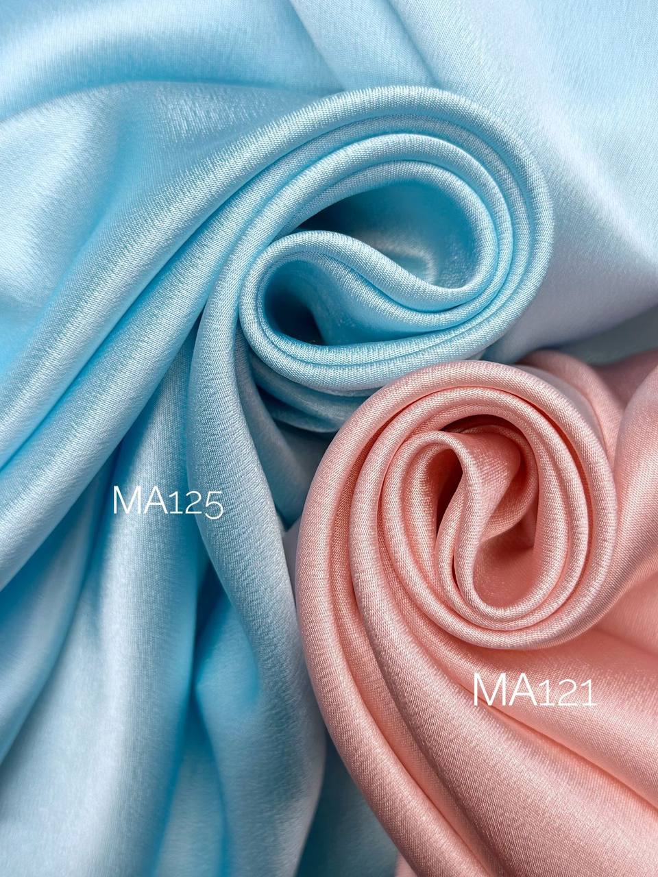 Голубой 26aa82f6-9606-48d2-a461-db5007471ee3