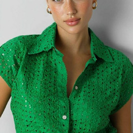 Геометр цветоч айвори 0a40d6f1-b00a-4d6e-b169-e470da24bf0e