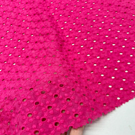 Геометр цветоч айвори whatsapp image 2025-11-27 at 14.28.35