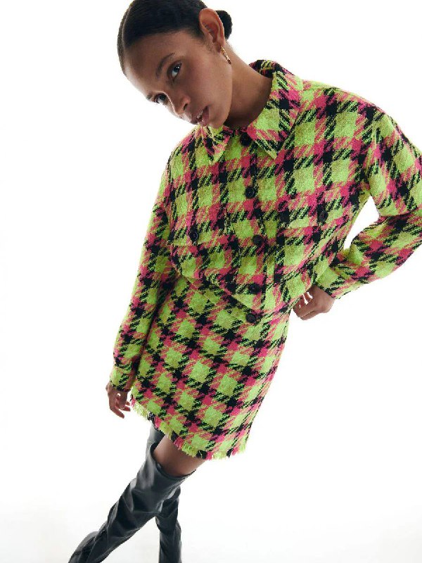 COLOR b2643126-3eaf-4531-8ac0-55bc43a15f65