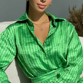 Цепочка на чёрном whatsapp image 2025-11-17 at 13.39.501