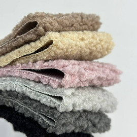 Светло серый 69aac8a3-df5f-414e-b95b-f8d6e30e4e6f