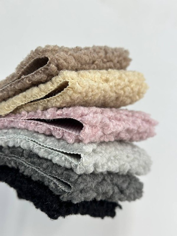 Светло серый 69aac8a3-df5f-414e-b95b-f8d6e30e4e6f