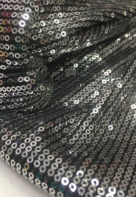 Пайетки AMARANT На трикотаже