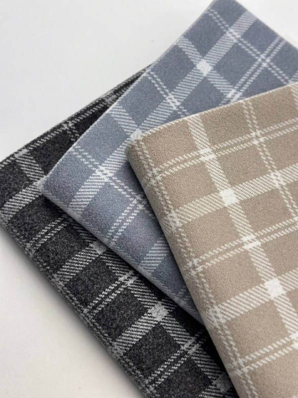 Сероголубой 8d65d856-7e66-441f-975e-cdf448008169