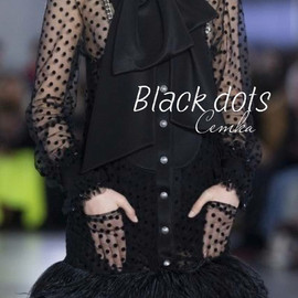 BLACK DOTS msg6393499203-20066