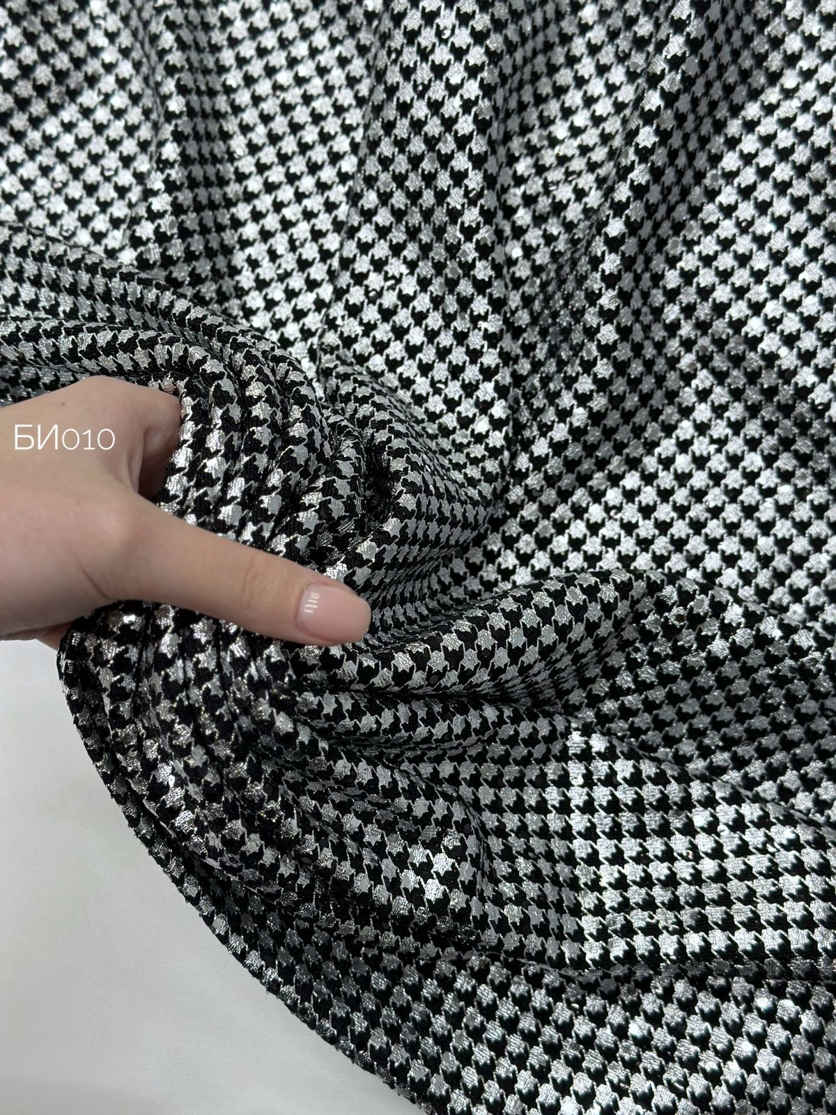 Серебро/Черный whatsapp image 2025-12-03 at 11.37.19