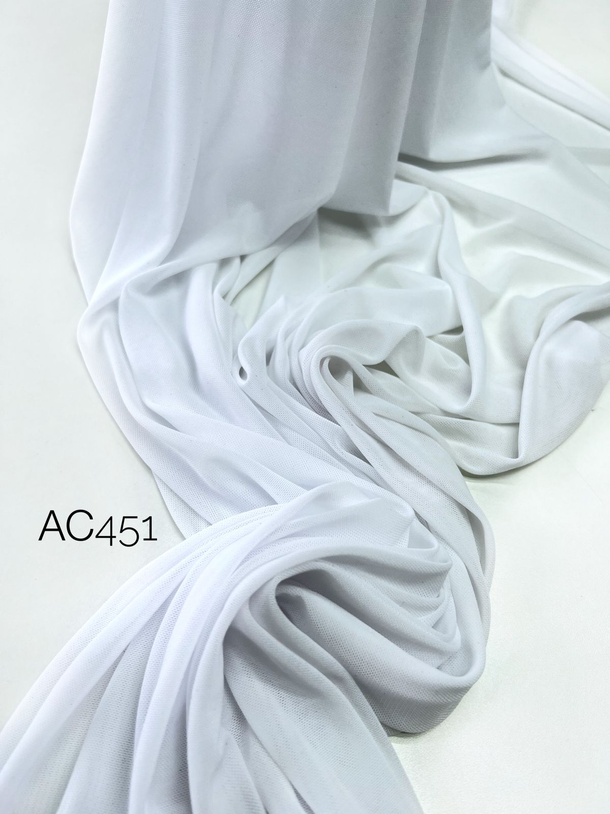 Черный ae3983e2-e6bf-468f-9db2-504c41a66028