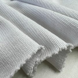 KNITT 8ab5f5c0-7e52-41ad-8ecd-e5893a2b96b4