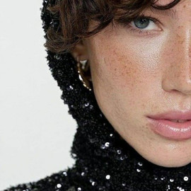 Черный 8c1edc87-970b-41b8-ace4-0324e7cedb1f