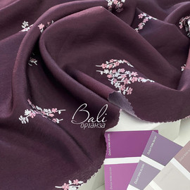 На сливовом 1eed37ee-dd2a-40c5-a36c-690206090280