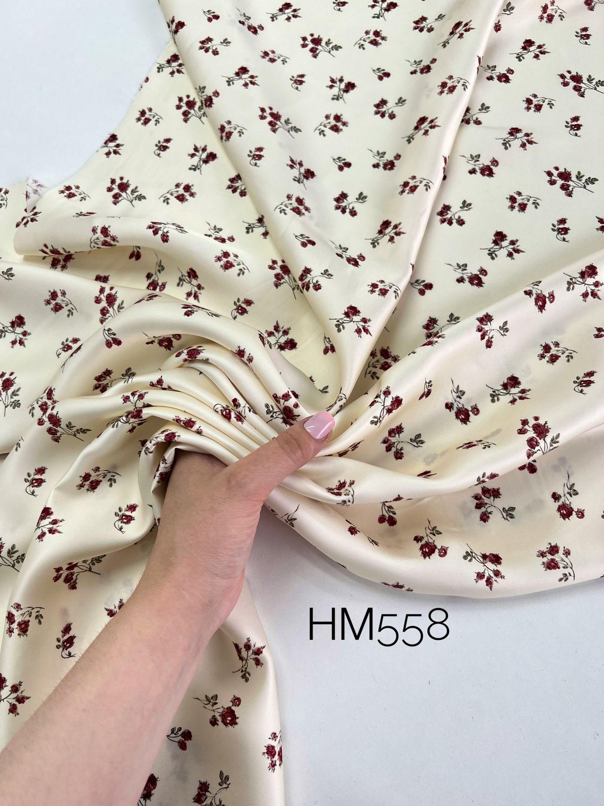 Бордовые на кремовом e651e41a-4939-4c5c-808d-f78ec6fea6ba