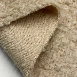 Серобежевый bcbb2d2e-4bf2-4571-a095-a27f64b6a8b0