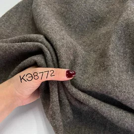Серобежевый e186bbd0-5a2c-45d3-a989-71aa2325664a