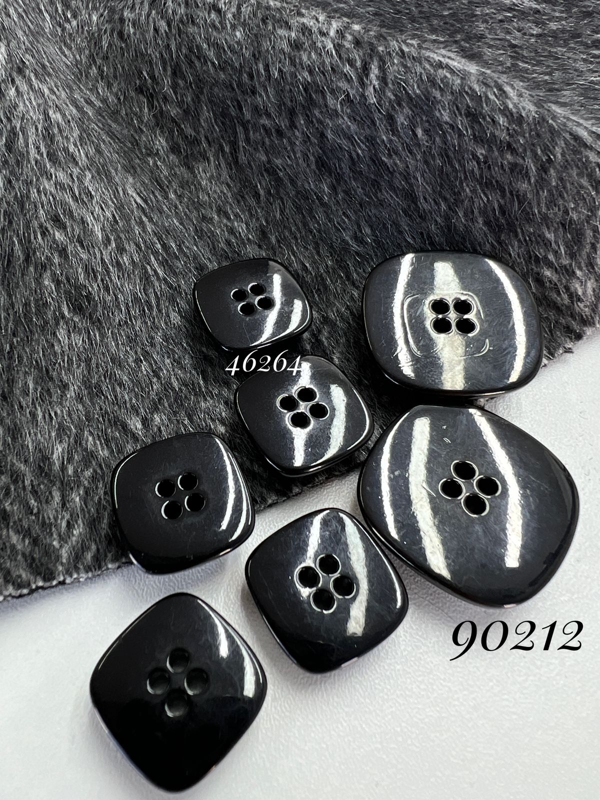 Серая ёлочка 88277bd5-15df-4c52-9b0d-3eda118b55be