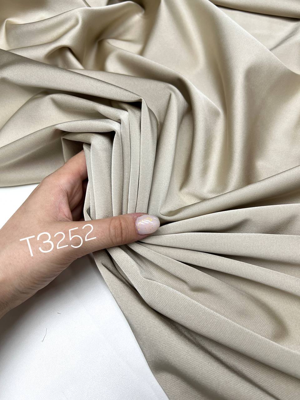 Черный 5451915629255844003