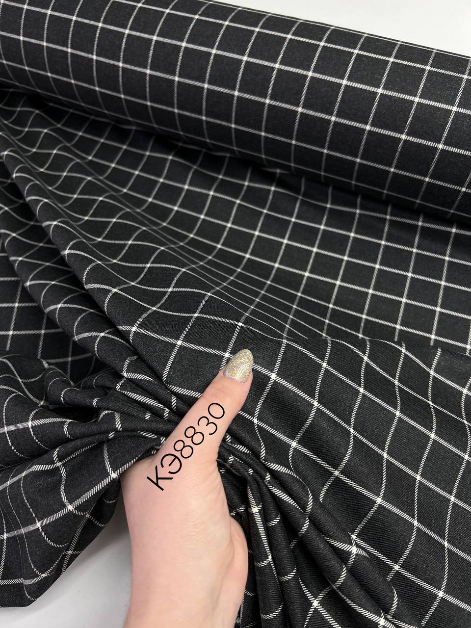 на серочёрном 5305659163759732522