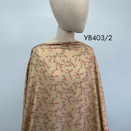 на розовом 7765dbf4-c529-4b6d-afa8-efa170b6c72b