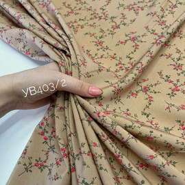 на розовом b3acc2c5-cf24-4d83-958f-803d4046809a