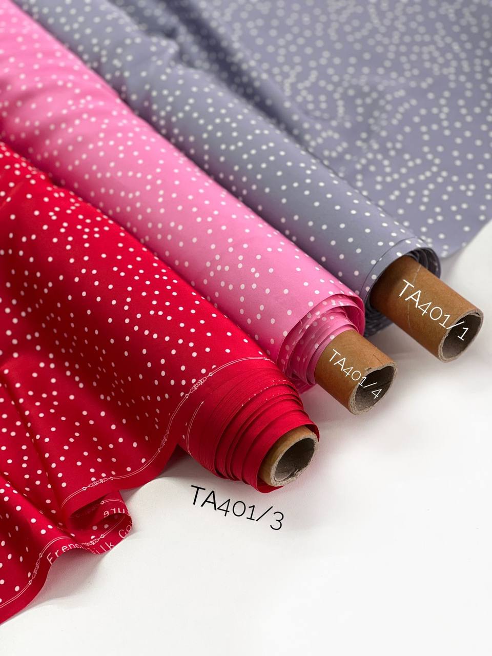 на сероголубом photo_2025-12-19_17-24-57