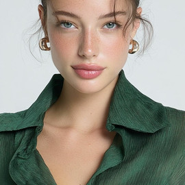 бледно голубой whatsapp image 2025-11-18 at 14.24.52й