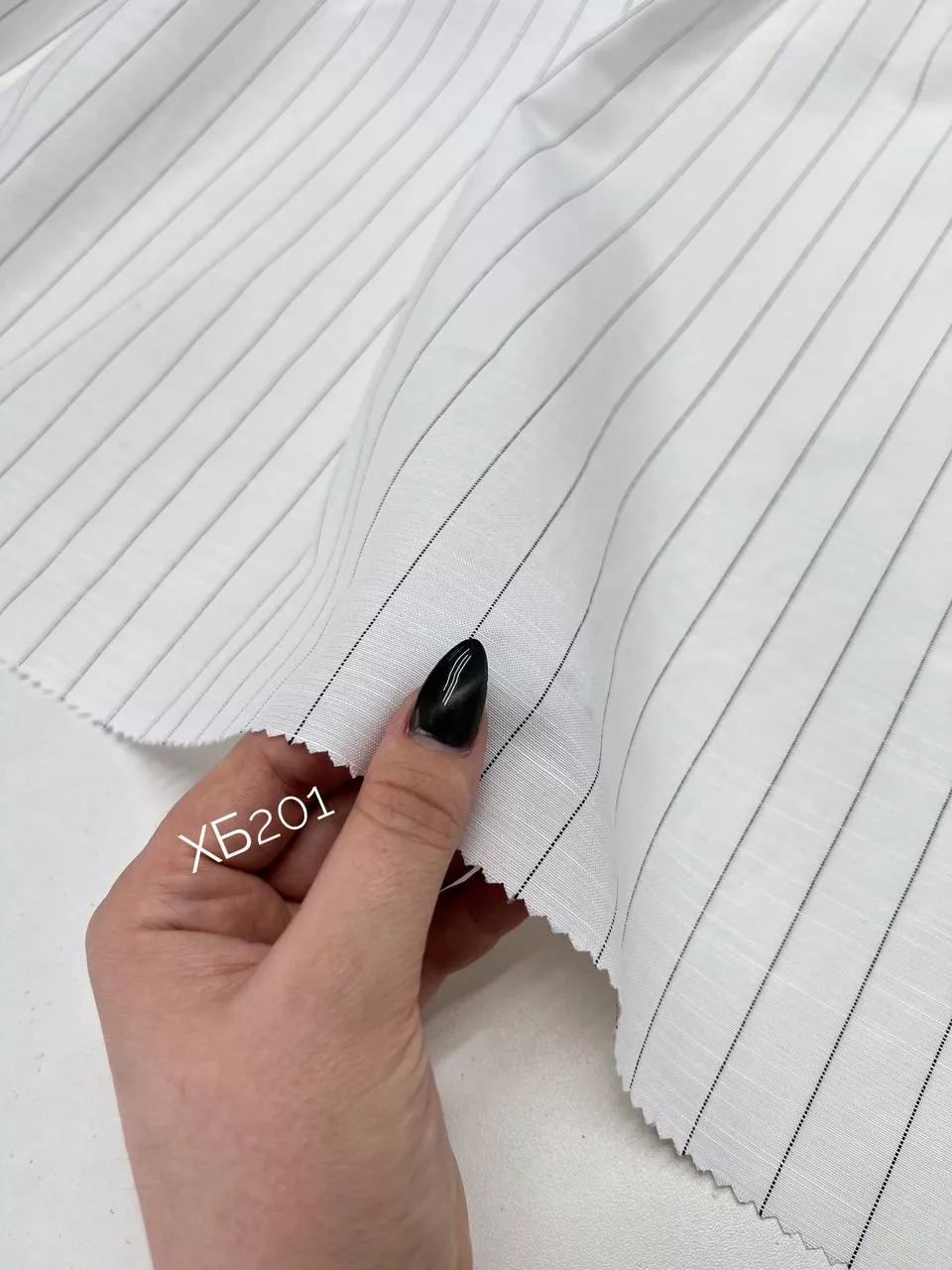 белая на песочном 5357143662586357679