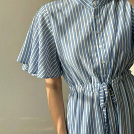 айвори бежевая на тёмно синем photo_2026-04-03_10-24-27