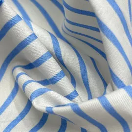 на розовом 5420241752981367045