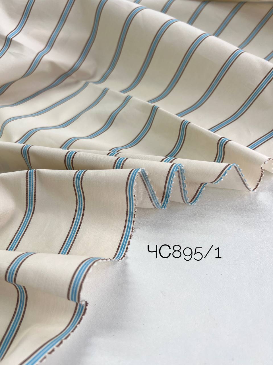 кремовые и фуксия полоски на розовом f5b56563-3f7b-4f85-b103-0cbd883123e9