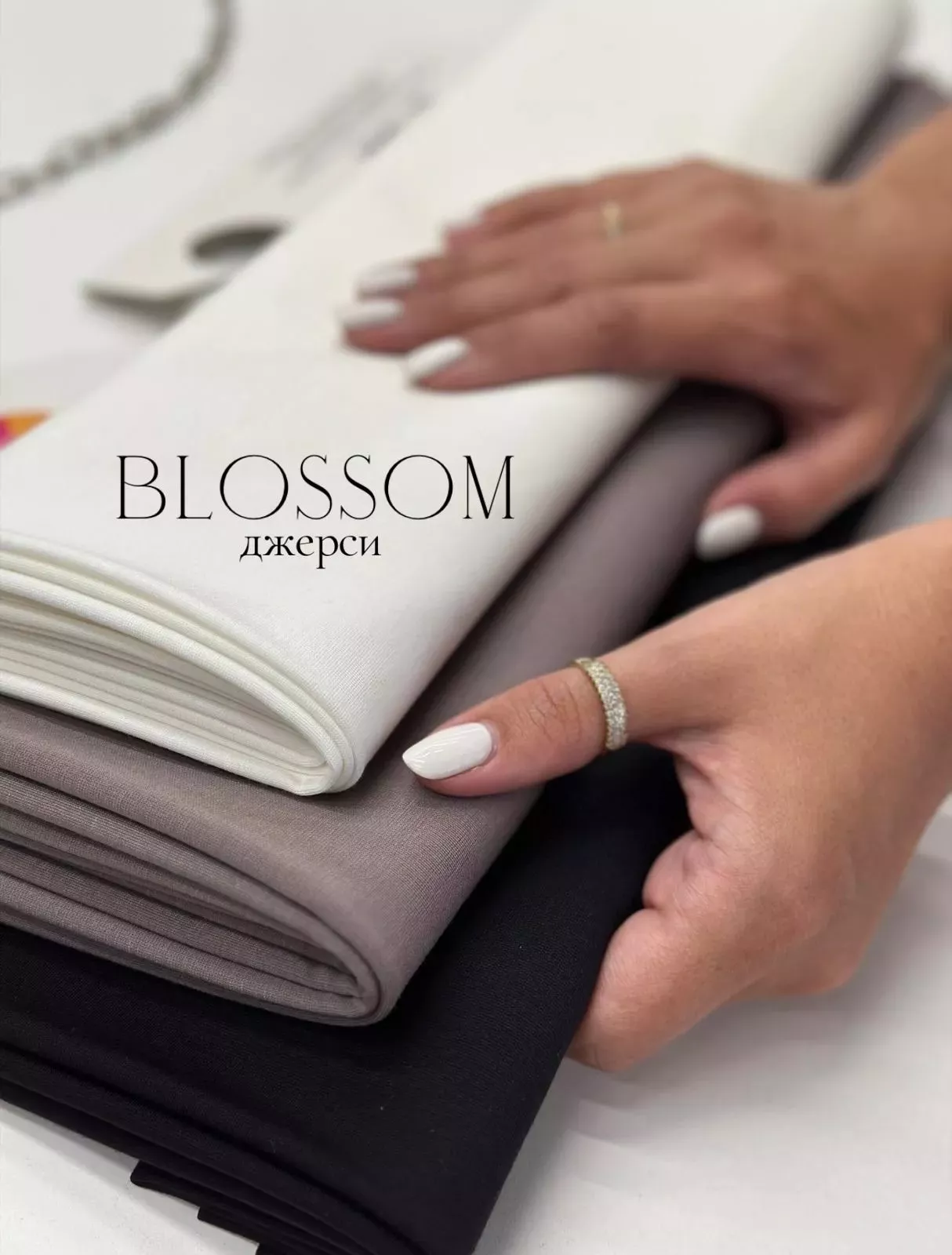 Blossom dede8bf7-5ffb-4c5a-8bb5-c03016250576. (1)
