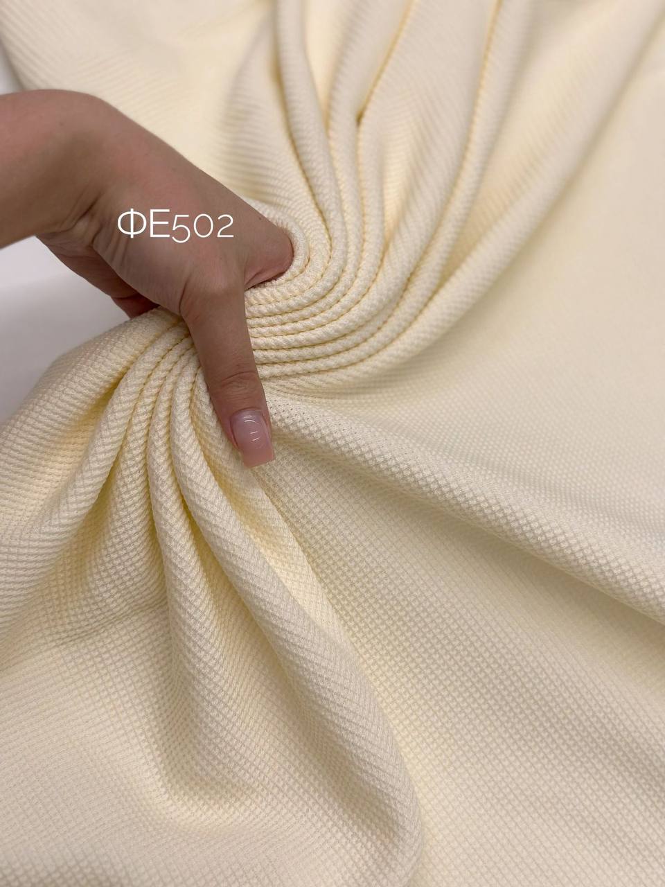 черный f3203e61-63c8-443d-9e43-7b5add349269