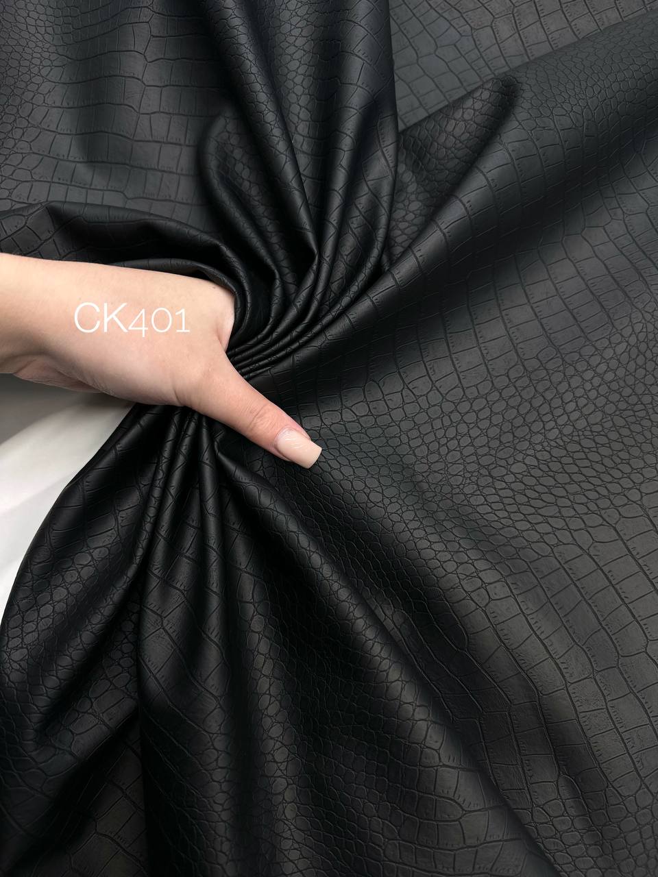 черный photo_2025-12-10_14-23-09