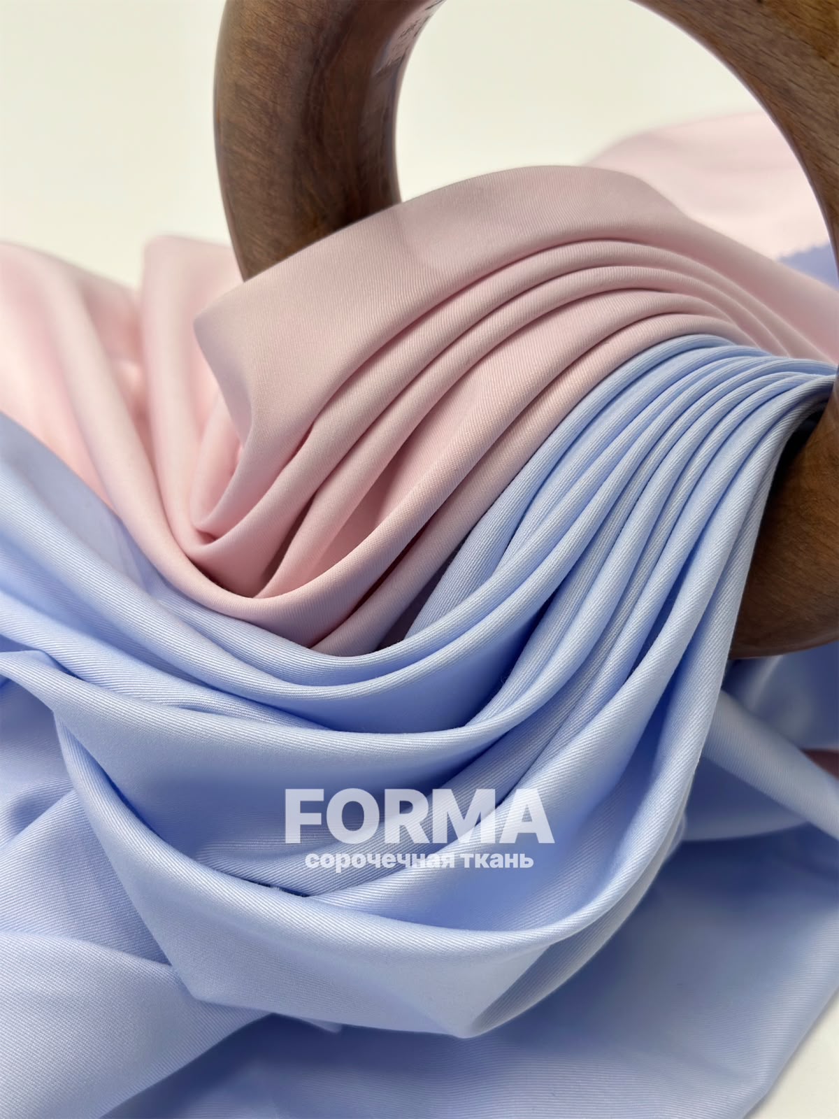 Розовый cffc0a2b-2229-443e-94d2-6e53cee9a4b3