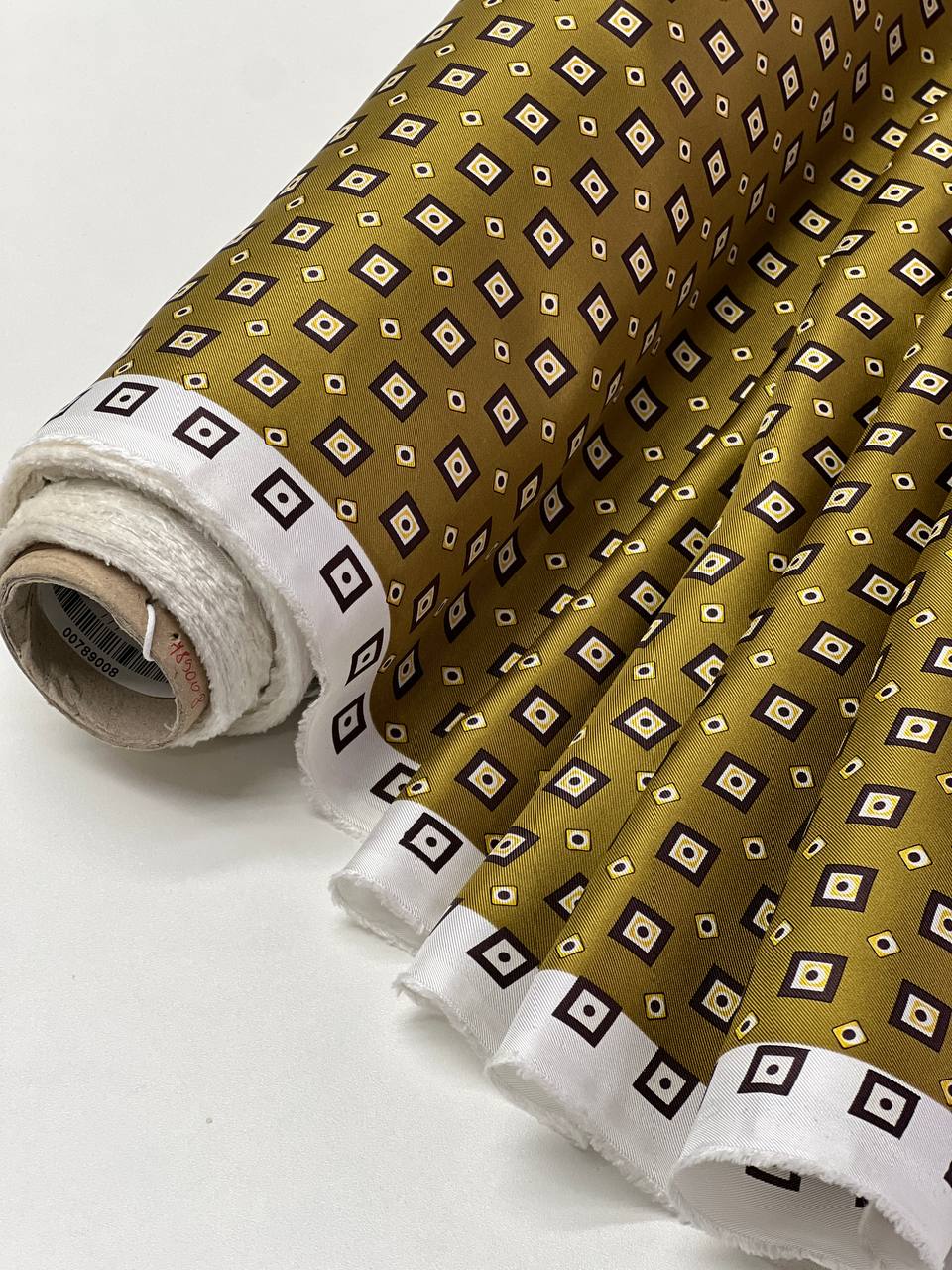 на горчичном b5c11791-2573-469d-8aa5-82604ef17f3b на горчичном b5c11791-2573-469d-8aa5-82604ef17f3b