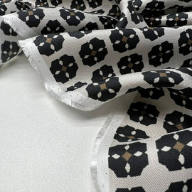 шоколадный на кремовом cb32fe32-3526-4b55-9150-dd65120be90a шоколадный на кремовом cb32fe32-3526-4b55-9150-dd65120be90a