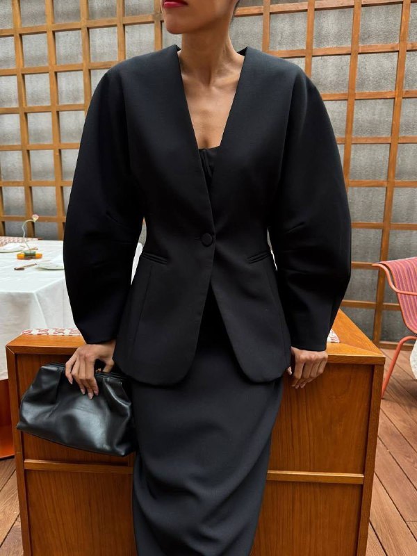 черный 9939b48b-e532-478b-ada2-a2766ba9744d черный 9939b48b-e532-478b-ada2-a2766ba9744d