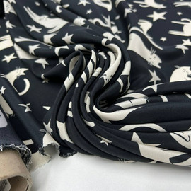 на черном 0c2dd150-389f-49e4-a94d-e1995357d81d на черном 0c2dd150-389f-49e4-a94d-e1995357d81d