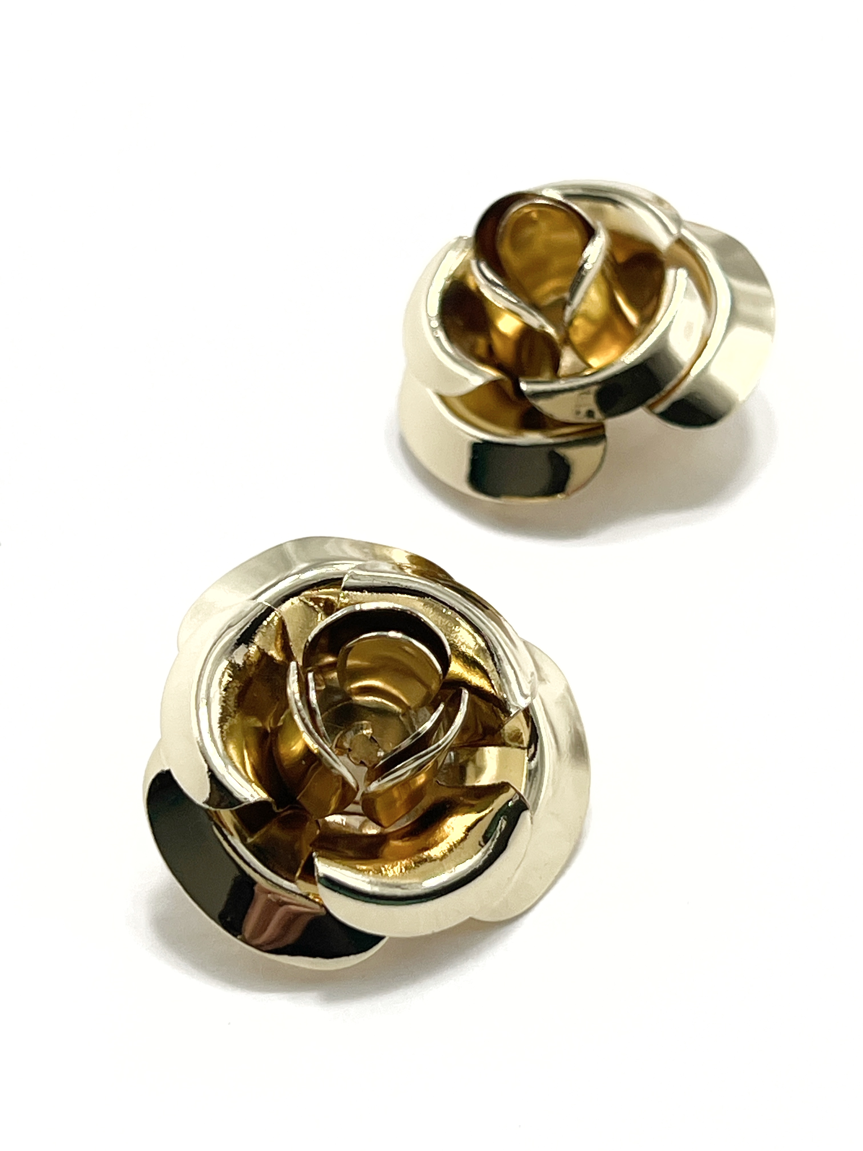 Брошь  Брошь