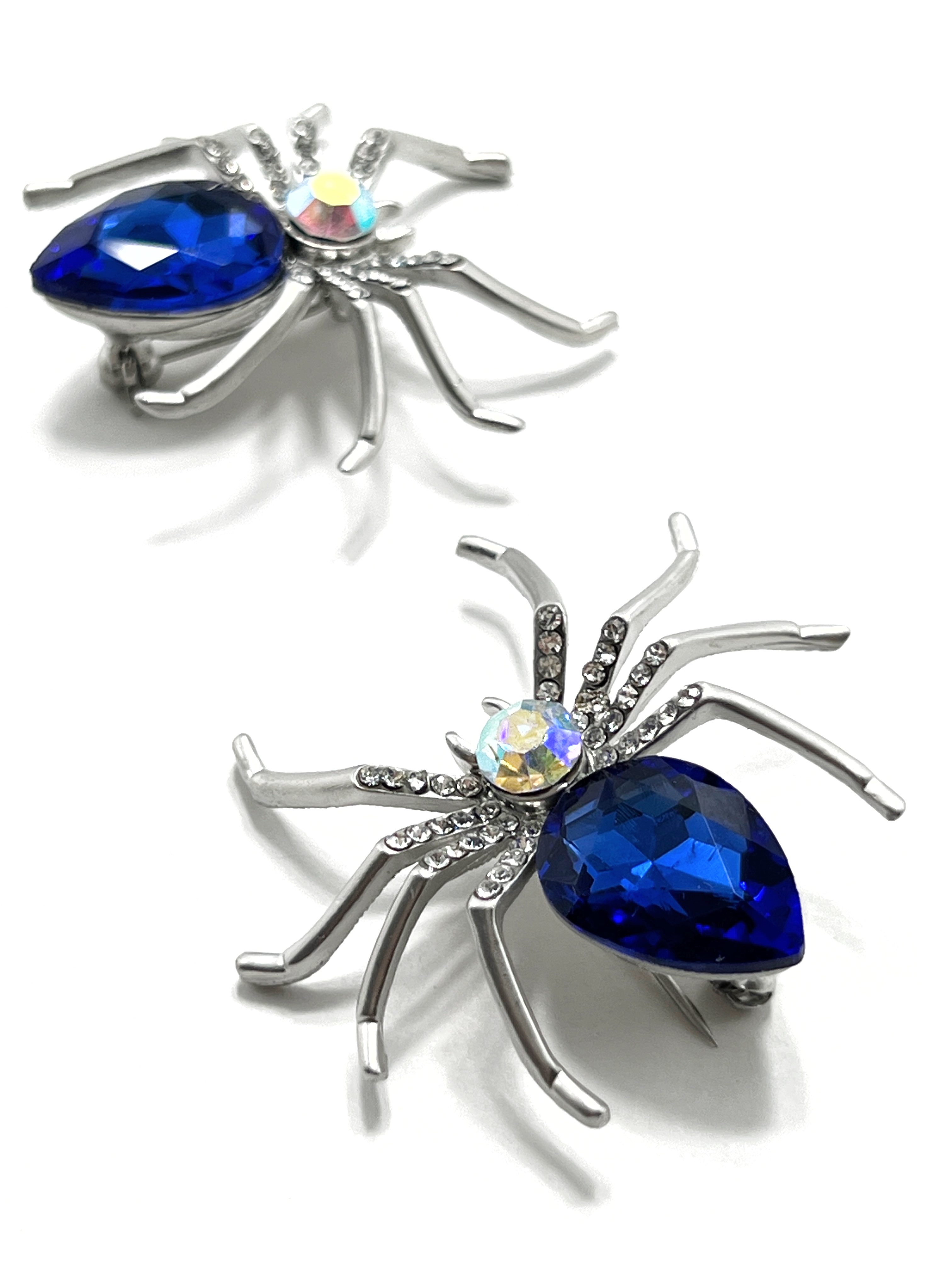 Брошь  Брошь