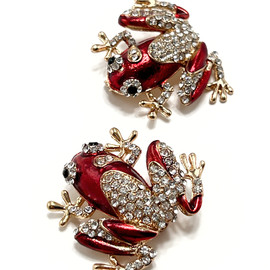 Брошь  Брошь