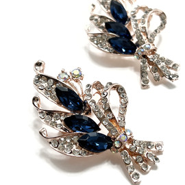 Брошь  Брошь