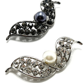 Брошь  Брошь